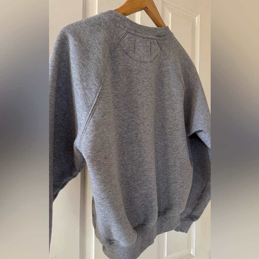 Aritzia Wilfred Free Heather Gray Crewneck Sweatshirt - Picture 6 of 10